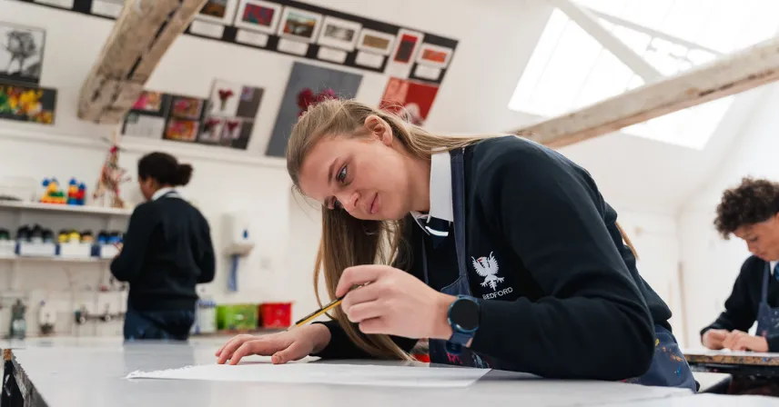 Chose a British Curriculum