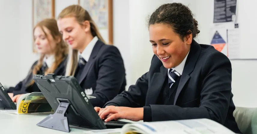 Advantages of Studying in an International School